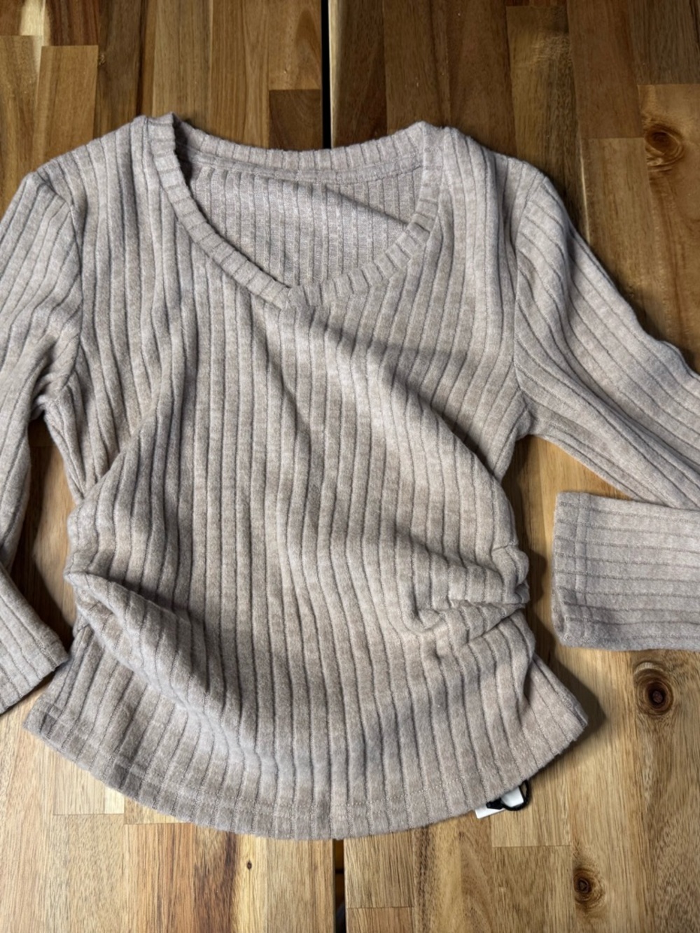 Commense V-Neck Ribbed Sweater - Picture 4 of 7